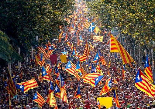 Премьер-министр Испании заявил, что правительство и парламент Каталонии будут распущены