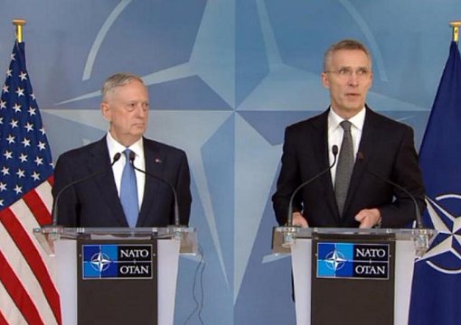 Генсек НАТО пообещал Мэттису поднять взносы с Европы и Канады
